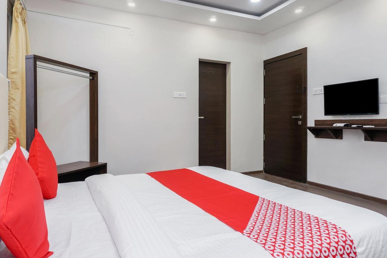Oyo 16832 Hotel I Suite 2 Mangvadi Exterior photo